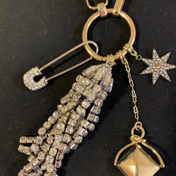 BCBG GORGEOUS NECKLACE - Picture 2 of 11